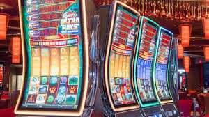 Aztec Gems themed 888 apk mobile page for Bangladesh casino style readers